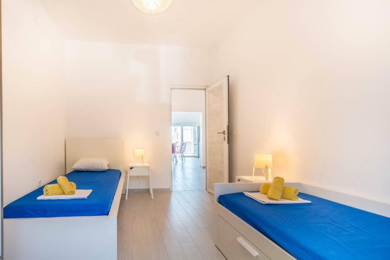 דראמליי Apartments Stella מראה חיצוני תמונה